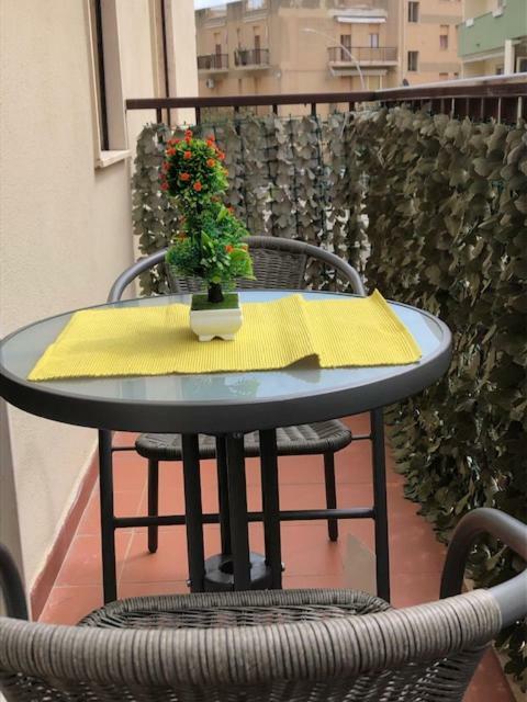 Family Apartment On The Beach Alghero Bagian luar foto