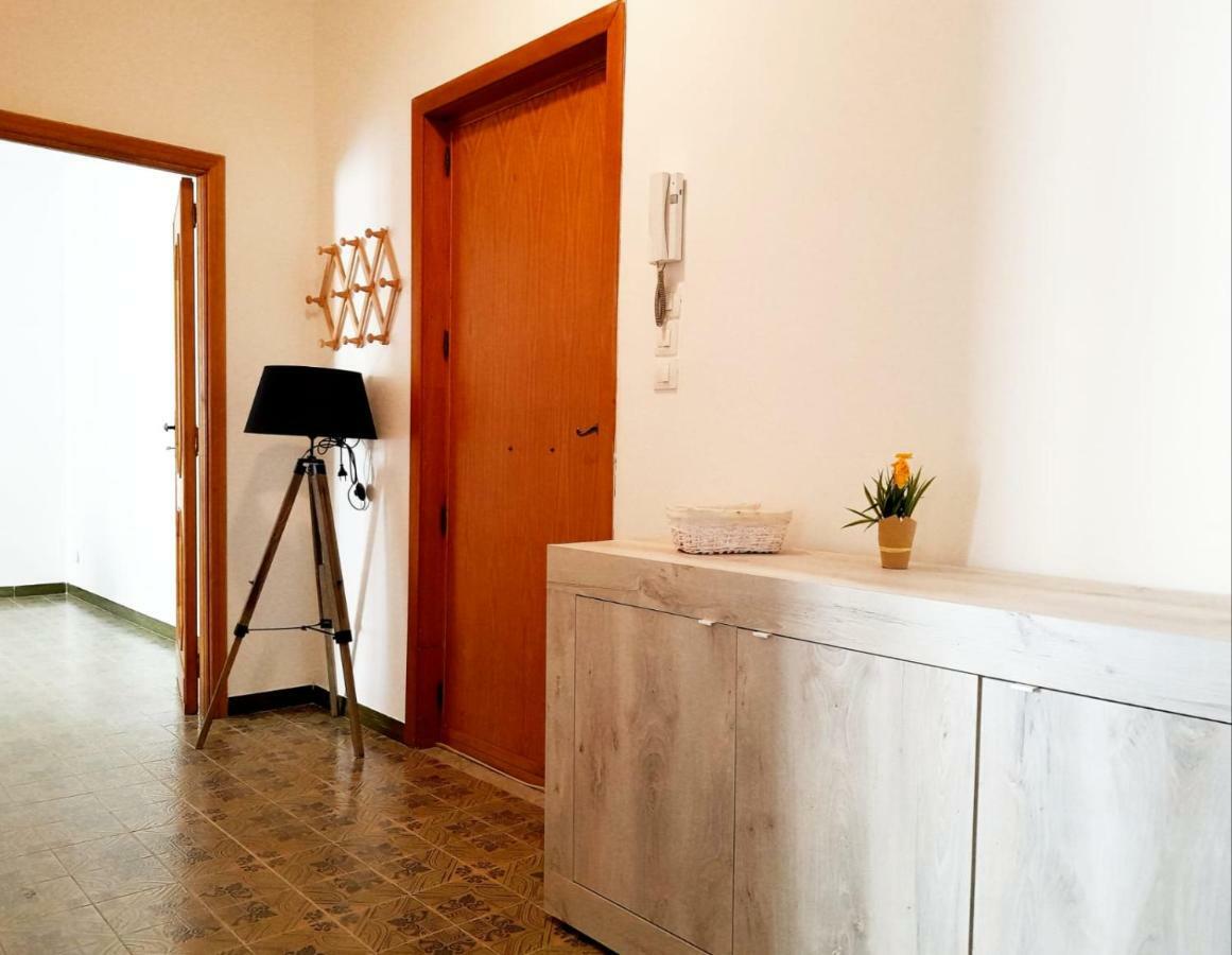 Family Apartment On The Beach Alghero Bagian luar foto