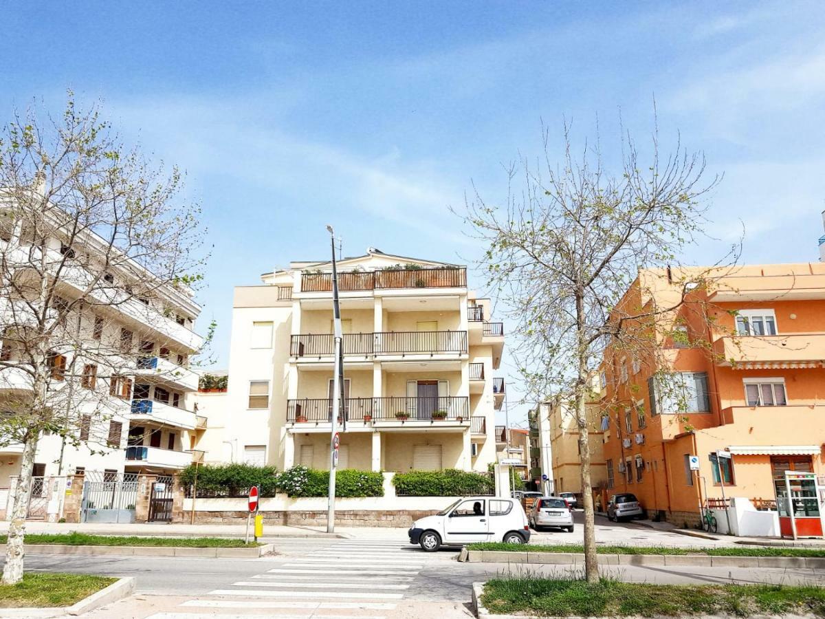 Family Apartment On The Beach Alghero Bagian luar foto